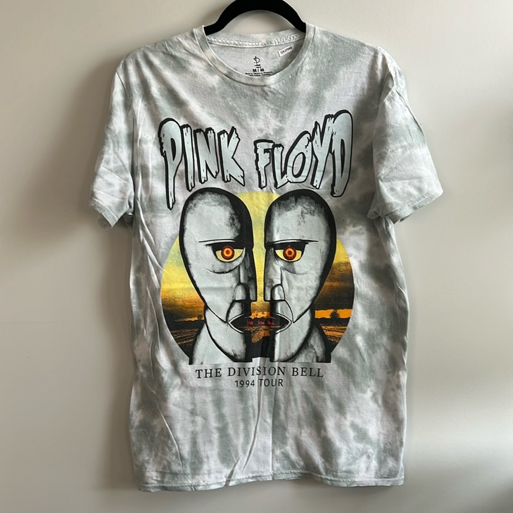 Pink Floyd tie dye band t shirt